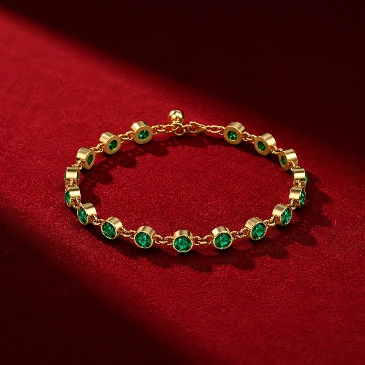 Round Emerald Gold Filled Chain Bracelet