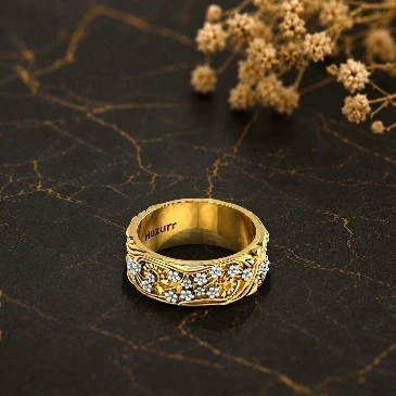 Stylish Flower Two Tone Gold Plated Band Ring