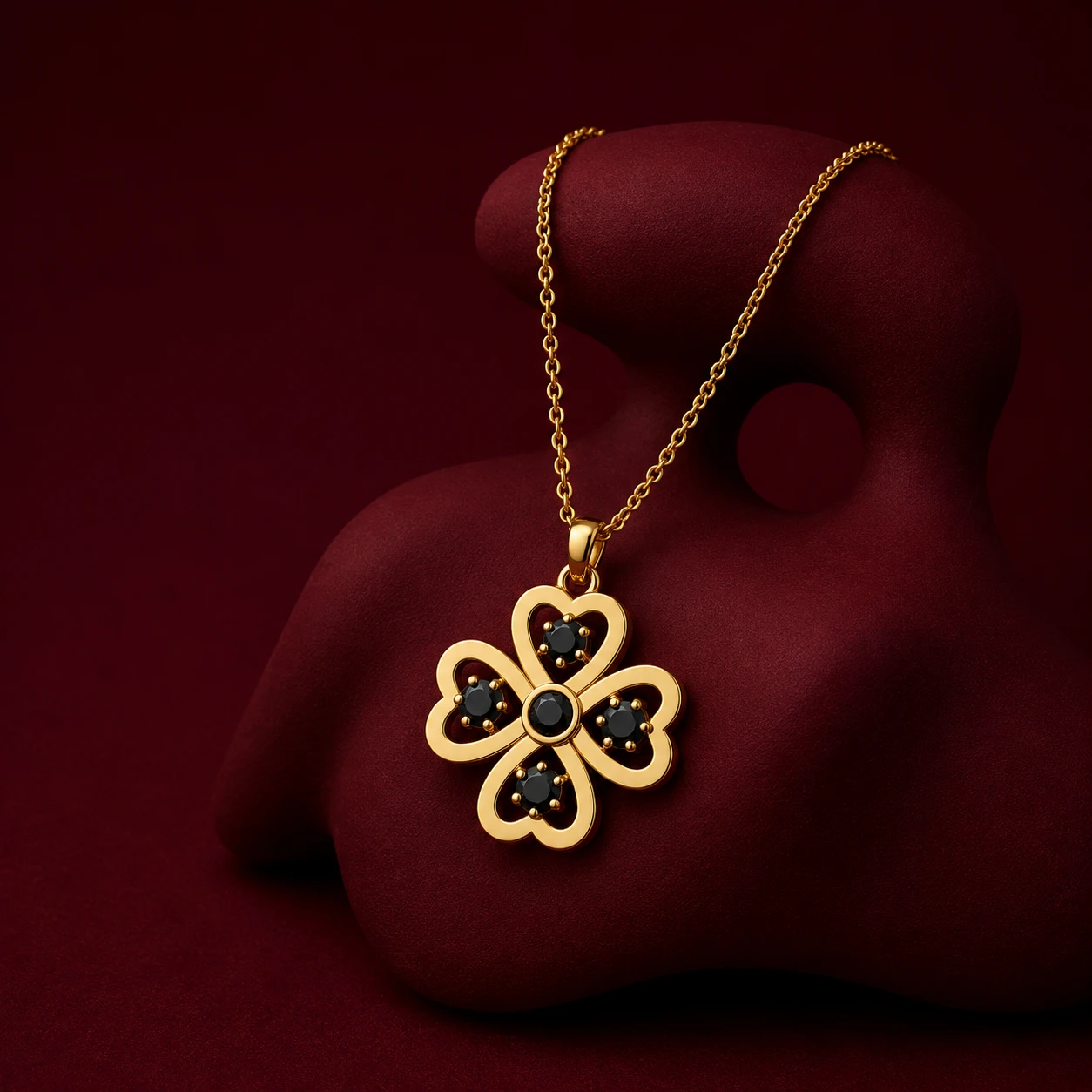 four-leaf-clovers-necklace