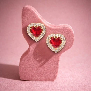 Heart-Style Solitaire Garnet Stud Earrings