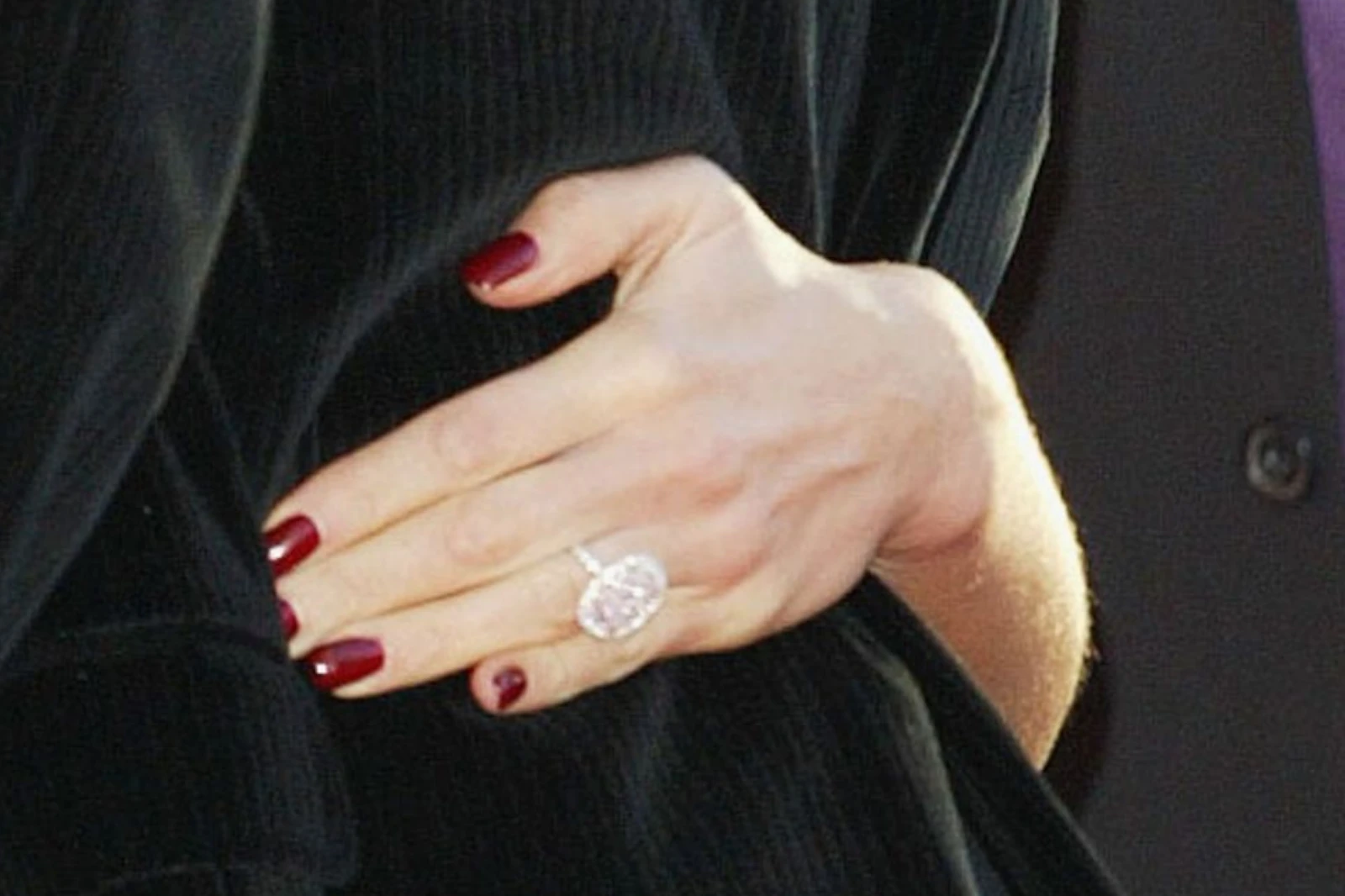 pink-oval-cut-diamond-with-halo