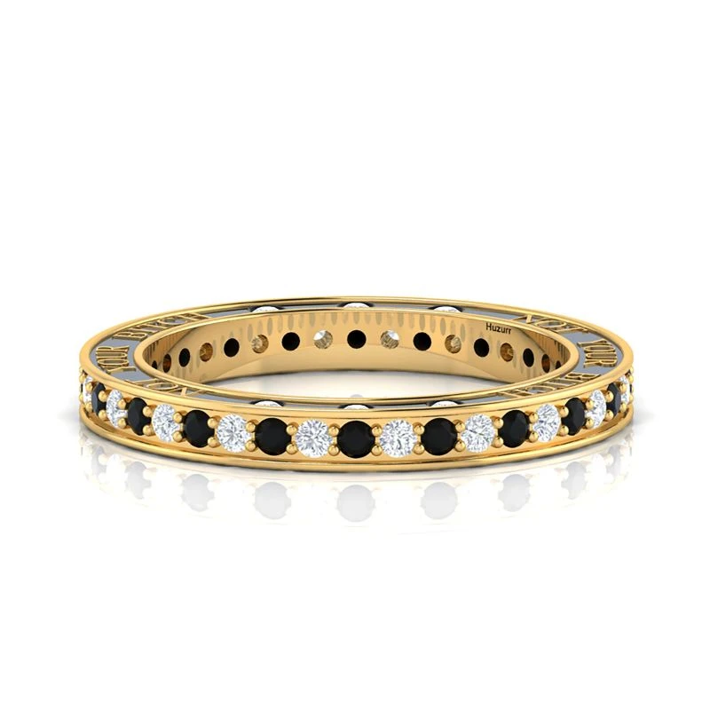 Alternating round black and white diamond eternity wedding band ring in yellow gold